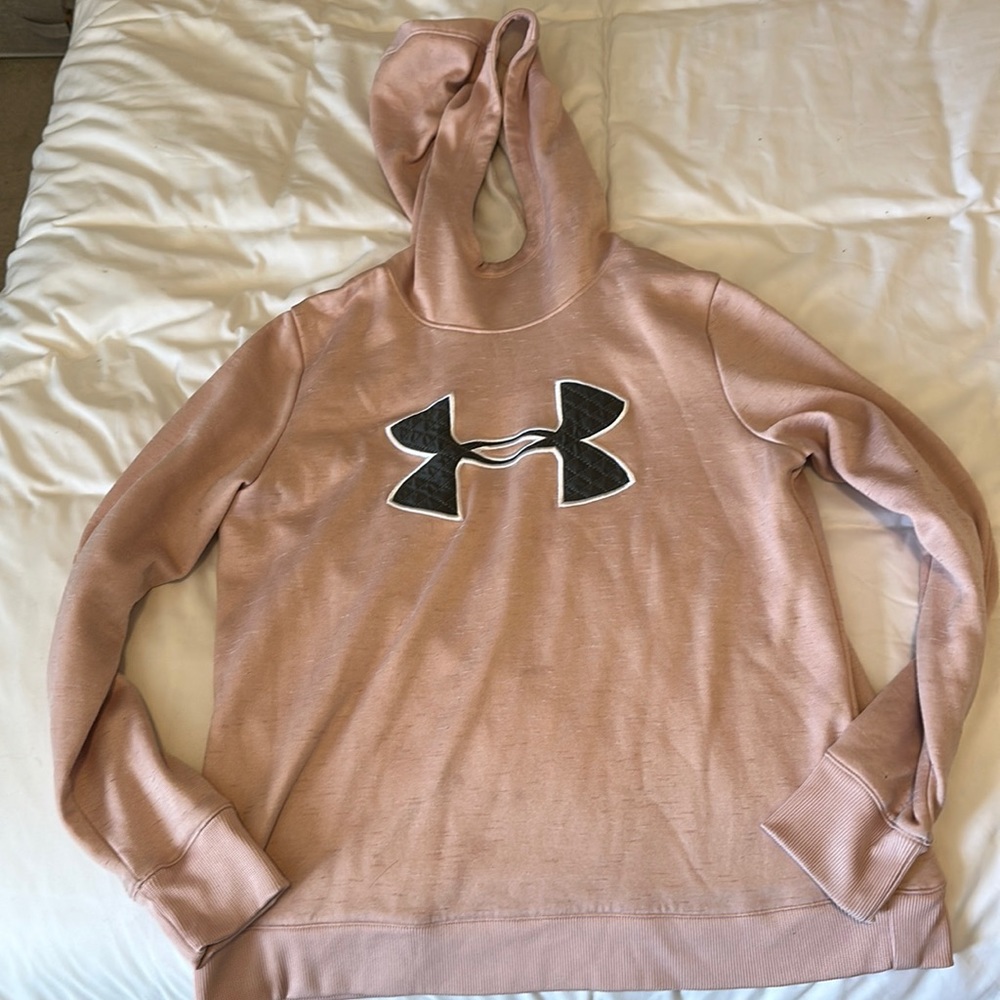 Under Armour sweatshirt 🤩